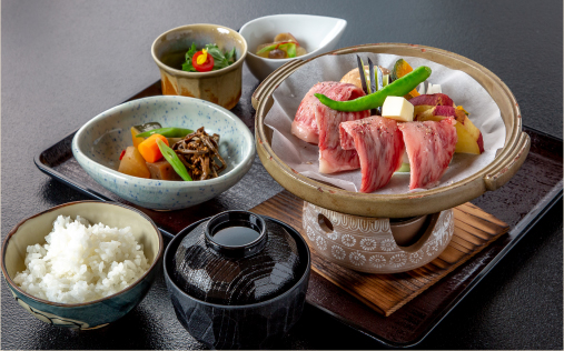 腰掛山荘|愛知 豊田市|下山 三河湖畔の自然体験・五平餅・お食事・ランチ・キャンプ・BBQ｜腰掛山荘／リバーサイドキャンプ腰掛