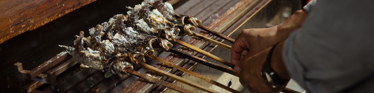腰掛山荘|愛知 豊田市|下山 三河湖畔の自然体験・五平餅・お食事・ランチ・キャンプ・BBQ｜腰掛山荘／リバーサイドキャンプ腰掛