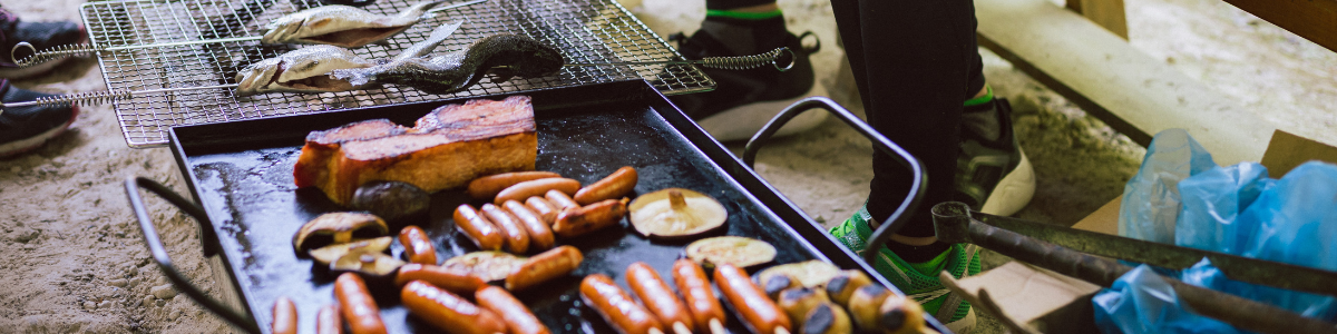 腰掛山荘|愛知 豊田市|下山 三河湖畔の自然体験・五平餅・お食事・ランチ・キャンプ・BBQ｜腰掛山荘／リバーサイドキャンプ腰掛